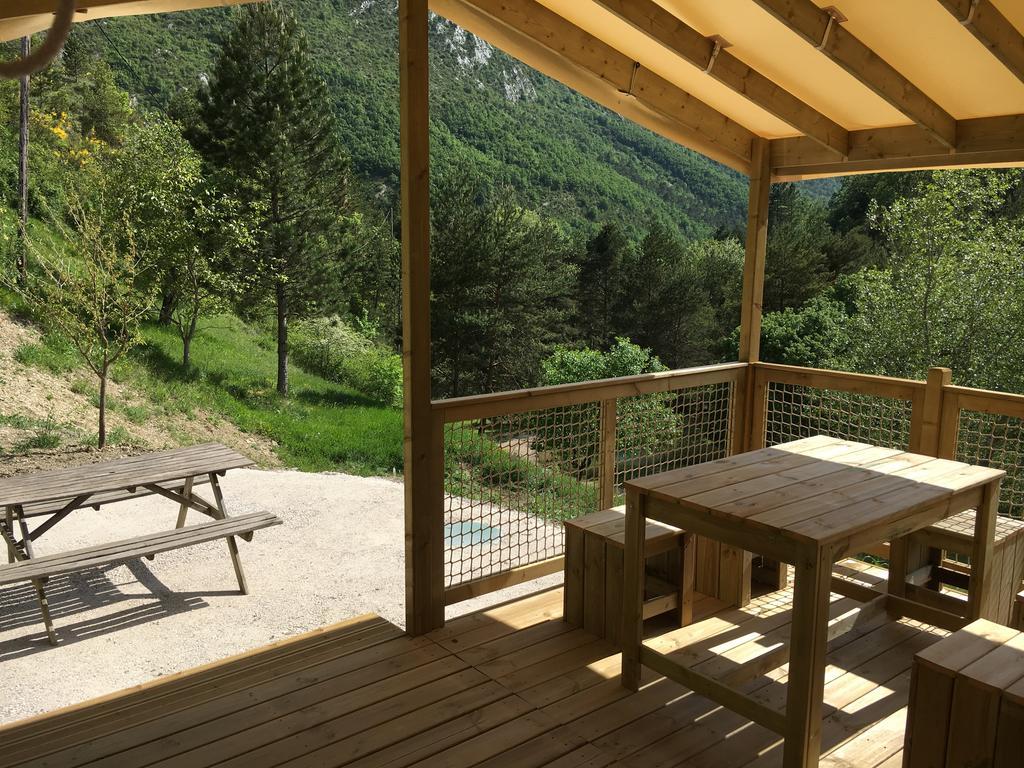 קסטלאנטה Camping Calme Et Nature מראה חיצוני תמונה